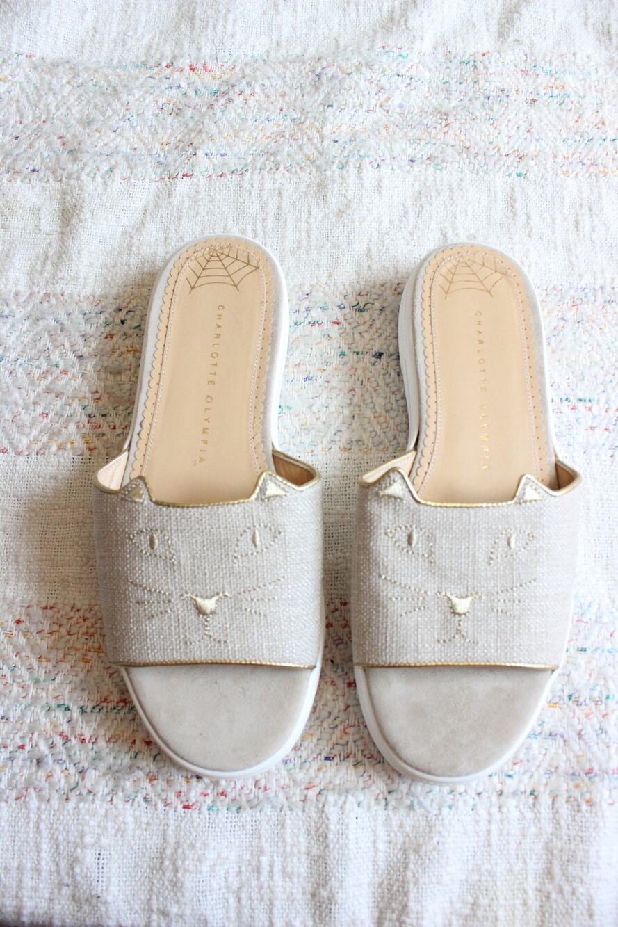 Charlotte Olympia Beige Cat Kitty Woven Canvas Platform Slides Sandals Size 38